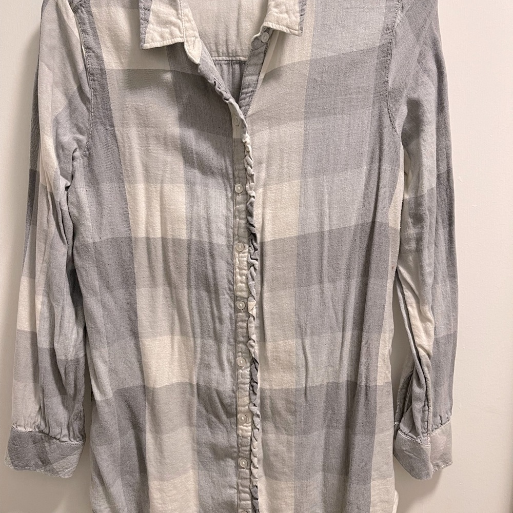 Aerie ruffle lined button up. Long length.
